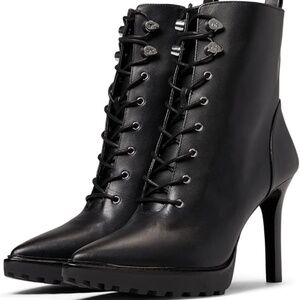 Micheal Kors Lace-up ankle Bootie Black size 11